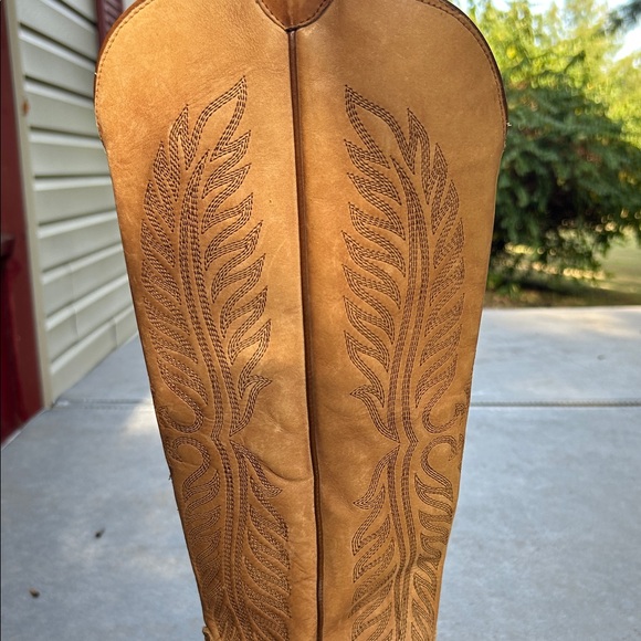Ariat Tan Leather Heeled Boots - Picture 8 of 8